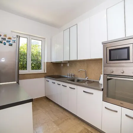 White House בית נופש *