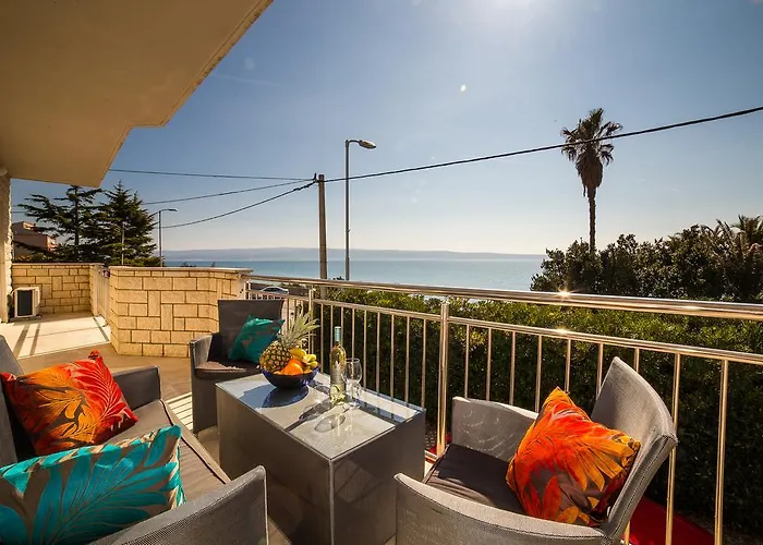 White House * بودْسْتغانا